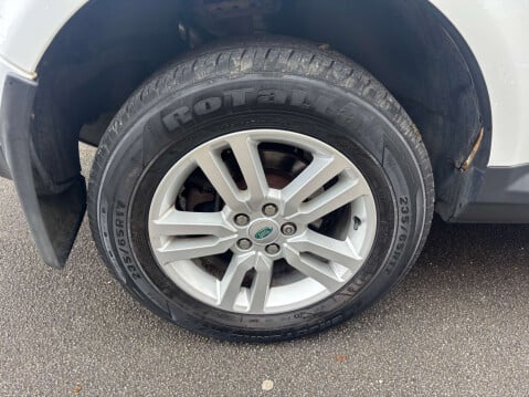 Land Rover Freelander 2.2 Freelander Black & White TD4 Auto 4WD 5dr 18