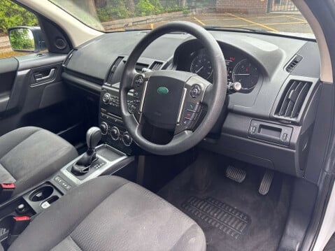 Land Rover Freelander 2.2 Freelander Black & White TD4 Auto 4WD 5dr 37