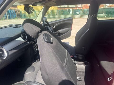 Mini Hatch 1.6 One 3dr 28