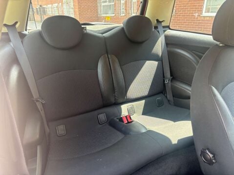 Mini Hatch 1.6 One 3dr 32