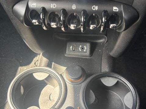 Mini Hatch 1.6 One 3dr 43