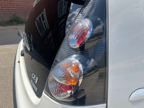 Citroen C1 1.0 C1 Platinum 5dr 16
