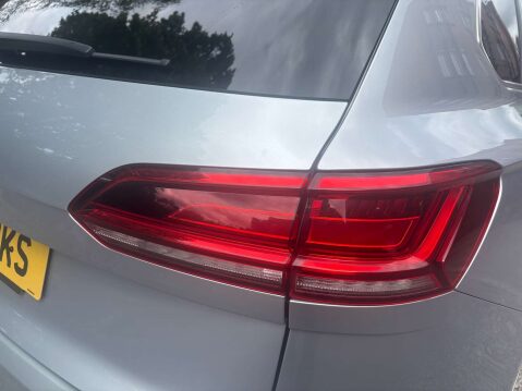 Volkswagen Touareg 3.0 Touareg V6 R-Line Tech TDI Auto 4WD 5dr 15