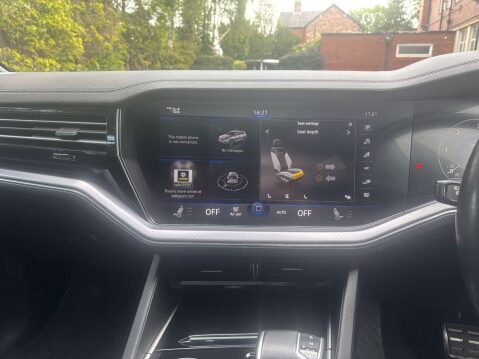Volkswagen Touareg 3.0 Touareg V6 R-Line Tech TDI Auto 4WD 5dr 48