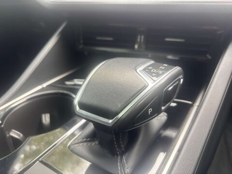 Volkswagen Touareg 3.0 Touareg V6 R-Line Tech TDI Auto 4WD 5dr 54