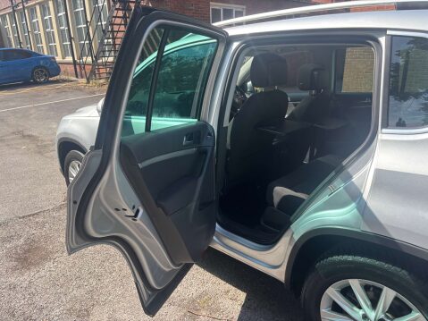 Volkswagen Tiguan 2.0 Tiguan SE TDI BlueMotion Technology 4Motion Semi-Auto 4WD 5dr 21