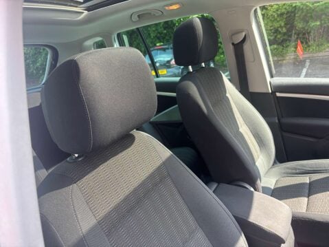 Volkswagen Tiguan 2.0 Tiguan SE TDI BlueMotion Technology 4Motion Semi-Auto 4WD 5dr 38