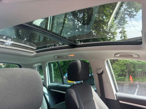 Volkswagen Tiguan 2.0 Tiguan SE TDI BlueMotion Technology 4Motion Semi-Auto 4WD 5dr 45