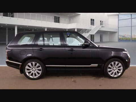 Land Rover Range Rover 3.0 Range Rover Vogue TDV6 Auto 4WD 5dr 5