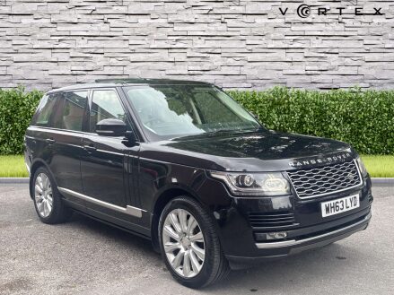 Land Rover Range Rover 3.0 Range Rover Vogue TDV6 Auto 4WD 5dr