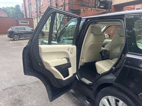 Land Rover Range Rover 3.0 Range Rover Vogue TDV6 Auto 4WD 5dr 21