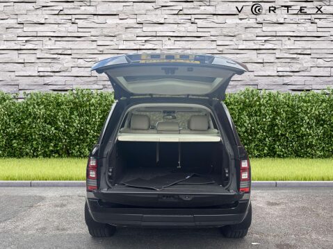 Land Rover Range Rover 3.0 Range Rover Vogue TDV6 Auto 4WD 5dr 8