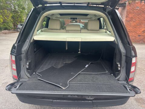 Land Rover Range Rover 3.0 Range Rover Vogue TDV6 Auto 4WD 5dr 44