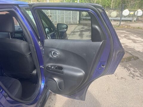 Nissan Juke 1.2 Juke N-Connecta DiG-T 5dr 28