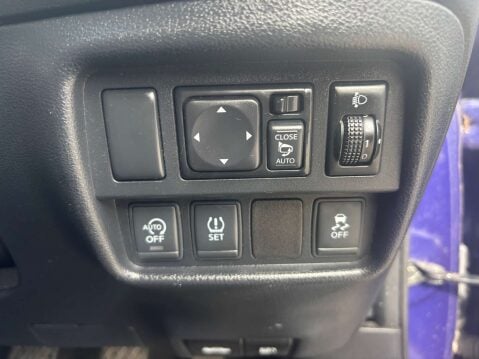 Nissan Juke 1.2 Juke N-Connecta DiG-T 5dr 50