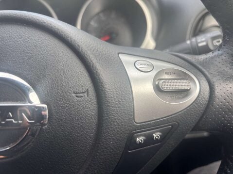 Nissan Juke 1.2 Juke N-Connecta DiG-T 5dr 35