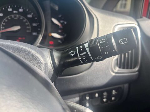 Kia Rio 1.1 Rio 2 ISG CRDi 5dr 35