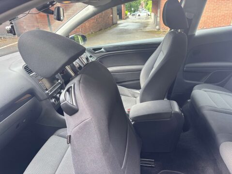 Volkswagen Golf 1.4 Golf SE TSi 3dr 29