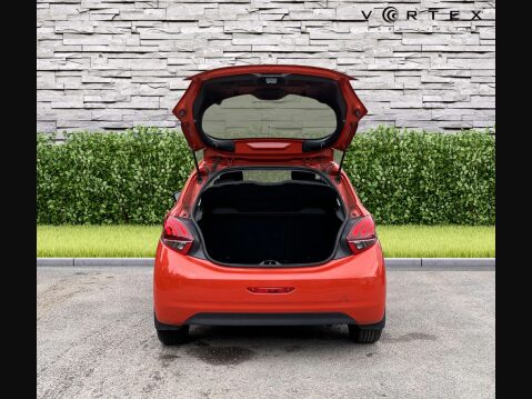 Peugeot 208 1.2 208 Active Design Menthol 5dr 8