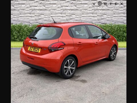 Peugeot 208 1.2 208 Active Design Menthol 5dr 9