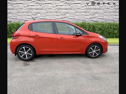 Peugeot 208 1.2 208 Active Design Menthol 5dr 10
