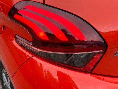 Peugeot 208 1.2 208 Active Design Menthol 5dr 19