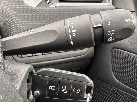 Peugeot 208 1.2 208 Active Design Menthol 5dr 26