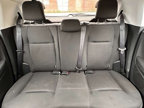 Peugeot 208 1.2 208 Active Design Menthol 5dr 34