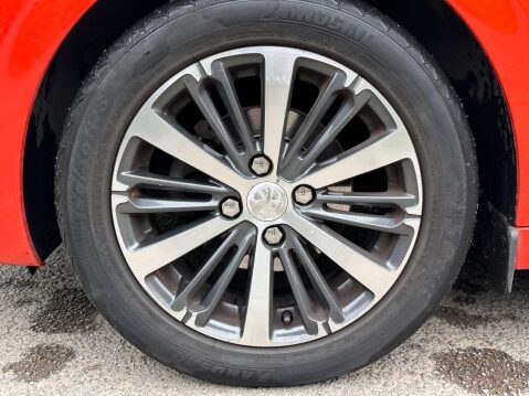 Peugeot 208 1.2 208 Active Design Menthol 5dr 38
