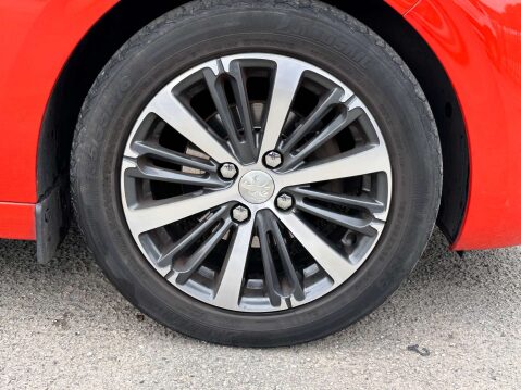 Peugeot 208 1.2 208 Active Design Menthol 5dr 39