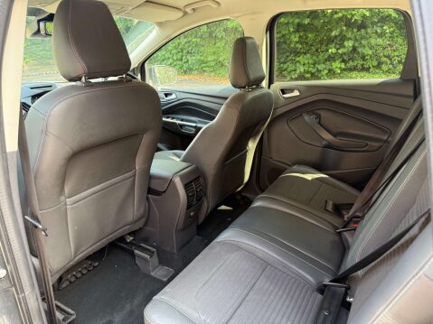 Ford Kuga 1.5 Kuga Titanium TDCI 5dr 38