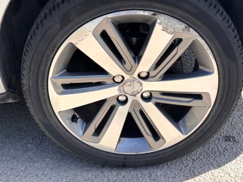Peugeot 3008 1.6 3008 Allure Blue HDi S/S 5dr 11