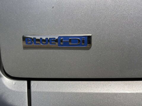 Peugeot 3008 1.6 3008 Allure Blue HDi S/S 5dr 48