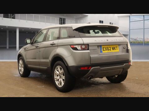 Land Rover Range Rover Evoque 2.2 Range Rover Evoque Pure Tech SD4 Auto 4WD 5dr 3