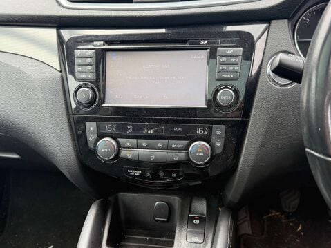 Nissan Qashqai 1.6 Qashqai Tekna dCi 5dr 8