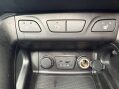 Hyundai ix35 1.7 ix35 Premium 2WD CRDI 5dr 41