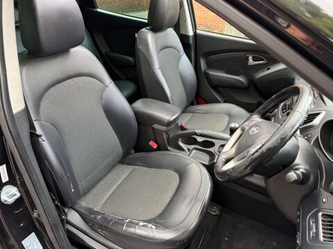 Hyundai ix35 1.7 ix35 Premium 2WD CRDI 5dr 32