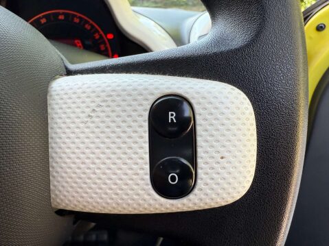 Renault Twingo 1.0 Twingo Play SCe 5dr 22