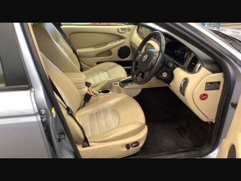 Jaguar X-Type 2.2 X-Type S Auto 4dr 9