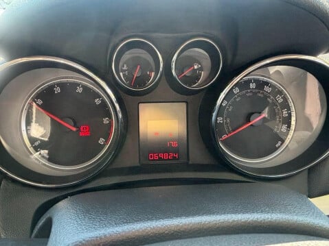 Vauxhall Mokka 1.7 CDTi Exclusiv 2WD Euro 5 (s/s) 5dr 15