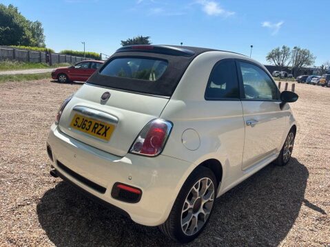 Fiat 500 0.9 TwinAir S Euro 5 (s/s) 2dr 11