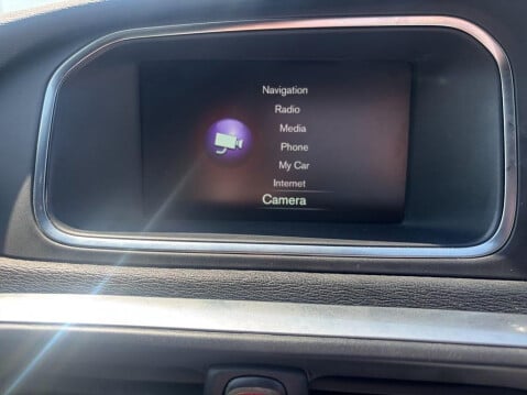 Volvo V40 2.0 D2 R-Design Lux Nav Euro 6 (s/s) 5dr 16