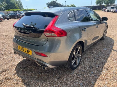 Volvo V40 2.0 D2 R-Design Lux Nav Euro 6 (s/s) 5dr 10