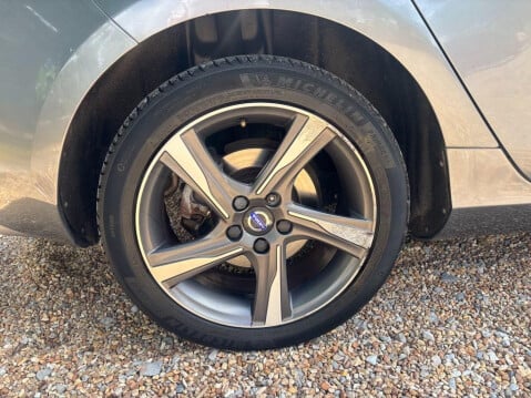 Volvo V40 2.0 D2 R-Design Lux Nav Euro 6 (s/s) 5dr 25
