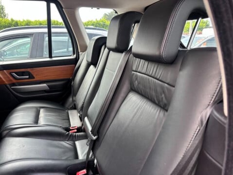 Land Rover Range Rover 3.6 TD V8 HSE 5dr 10