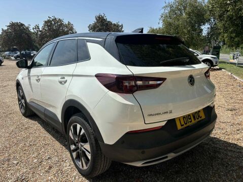 Vauxhall Grandland X 1.2 Turbo Sport Nav Euro 6 (s/s) 5dr 9