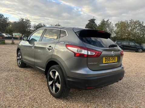 Nissan Qashqai 1.5 dCi n-tec 2WD Euro 5 (s/s) 5dr 7