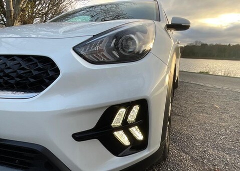 Kia Niro 1.6 GDi 2 5