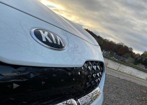 Kia Niro 1.6 GDi 2 6