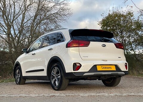 Kia Niro 1.6 GDi 2 10